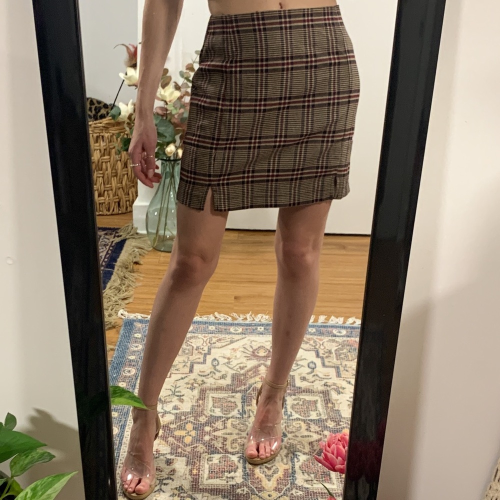 ‘Plaid Mini Skirt’ Burgundy & Tan 3